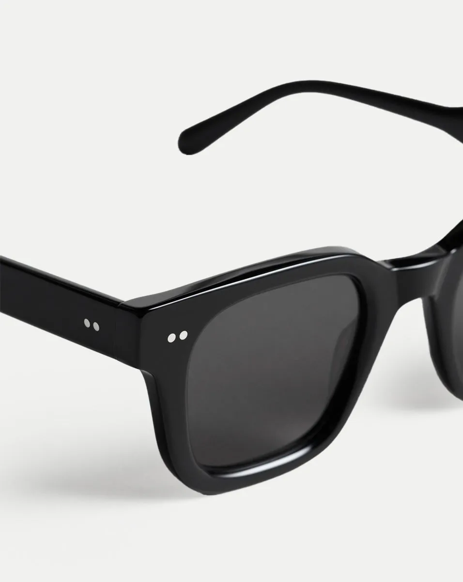 04 Sunglasses