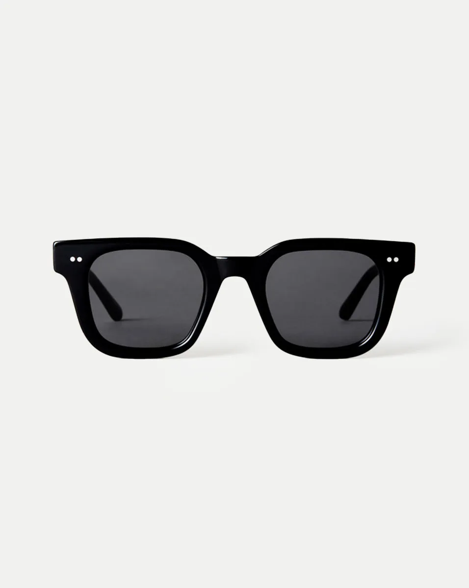 04 Sunglasses