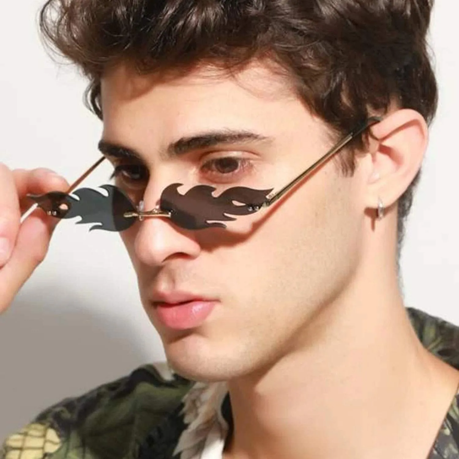 2 Pairs Flame Sunglass Eyewear Fashion Rimless Small Irregular Shade Eyewear Party Favor Supplies Black Gray/Red