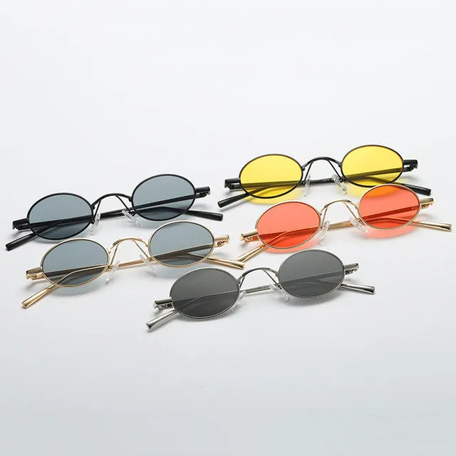 Iconic eyewear Classic round small vintage sunglasses